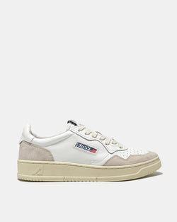 Medalist Low Leather Suede (White)